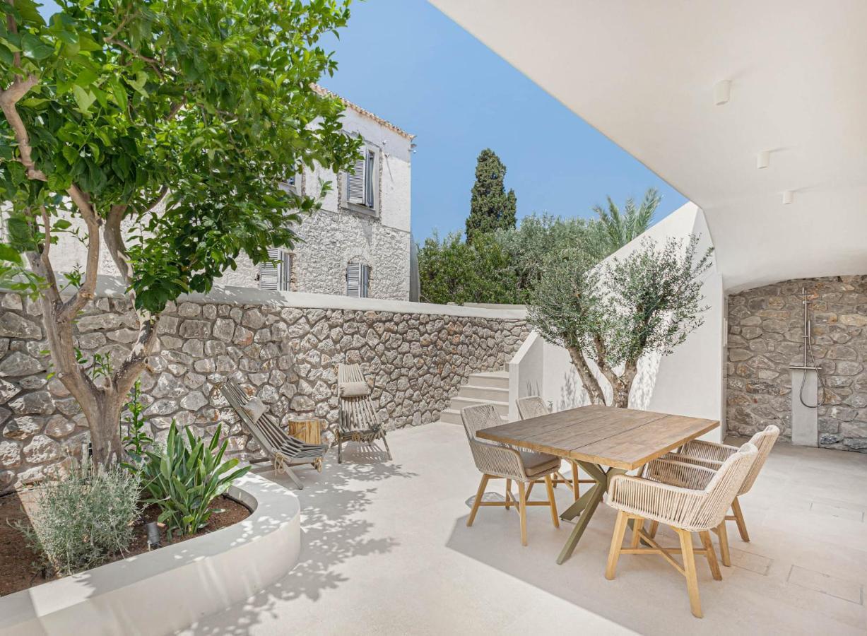 Pearl House - Luxurious New Beach Villa In Spetses Stunning View Ligoneri Екстер'єр фото